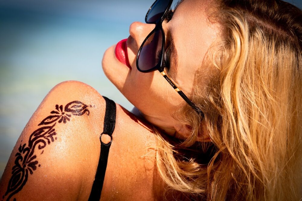 jak łączyć tatuaże